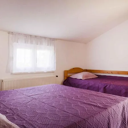 Apartmán 2 *