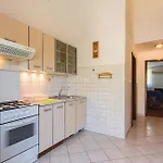 Appartement 2 *